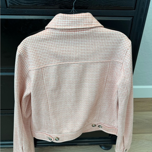 Spring jacket. - Picture 2 of 5